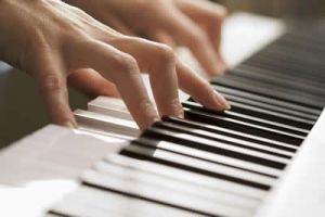 cursuri de pian bucharest Clubul de Muzica.ro